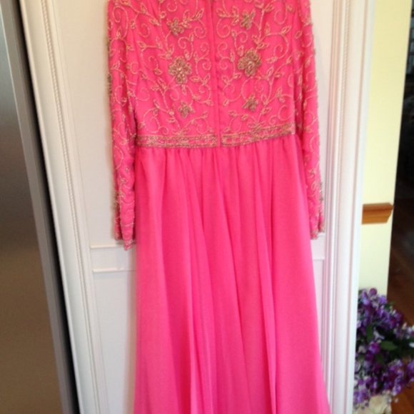 Mother of the Bride Gown. Hot Pink - Picture 3 of 7